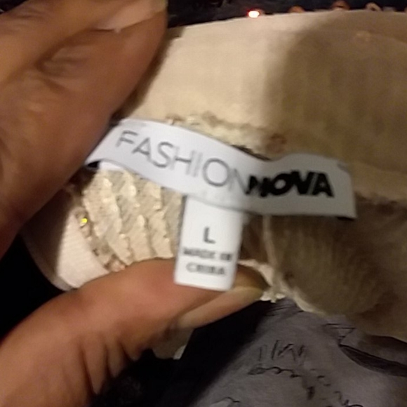 Fashion Nova Gold Sparkle Romper SZ Large - Picture 6 of 6